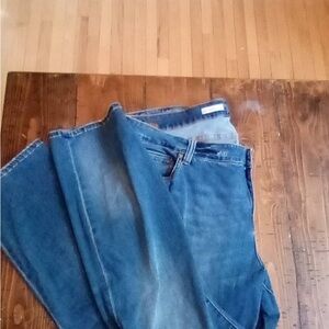 Kut from the Kloth Blue Boyfriend Distressed Jean
